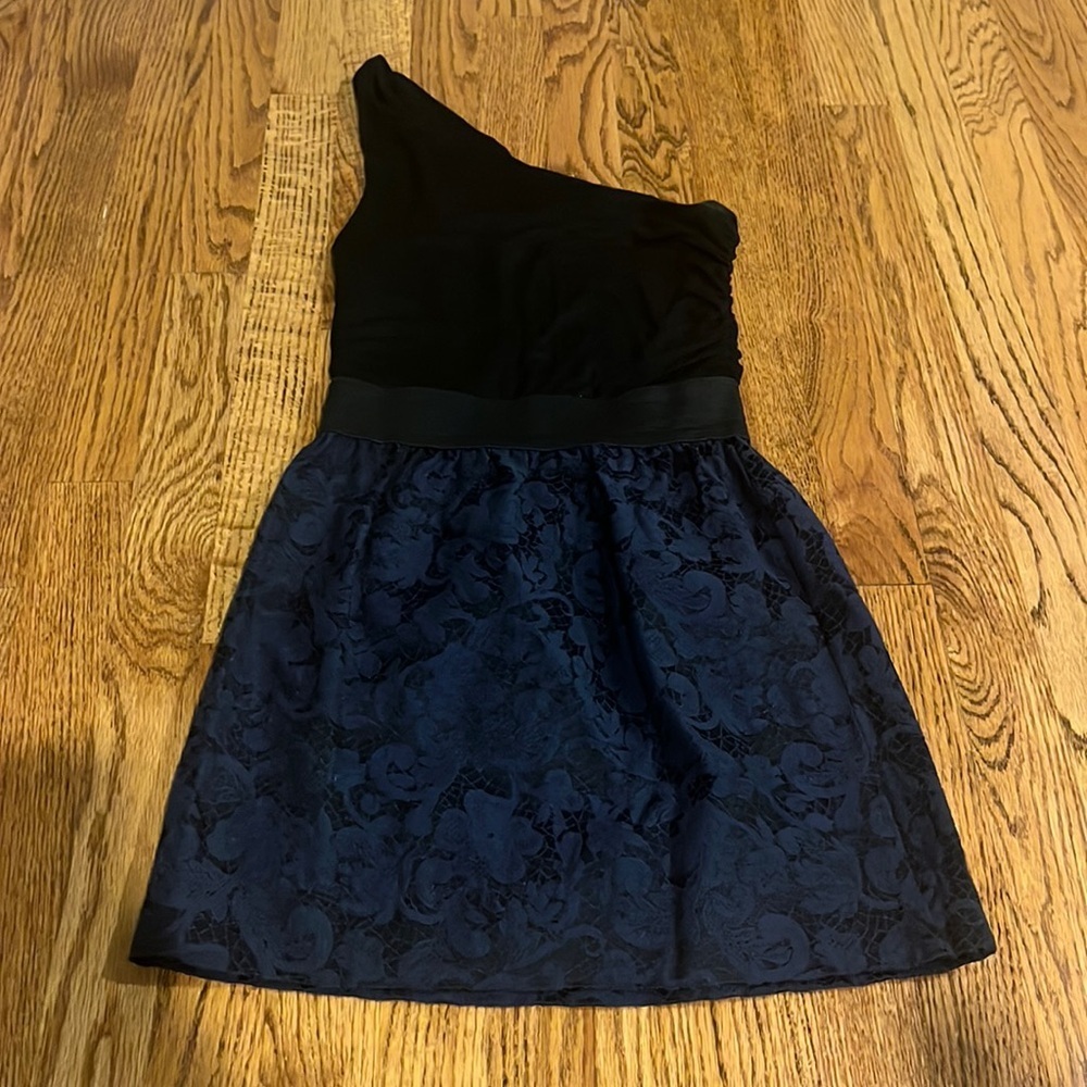 Aqua Woman’a One Shoulder Black and Navy Dress Size XS